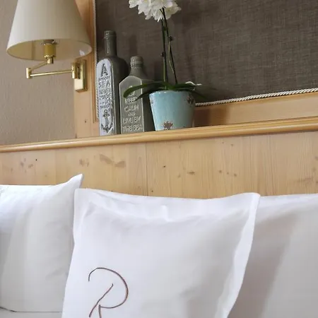 Ratsstuben Hotell 3*