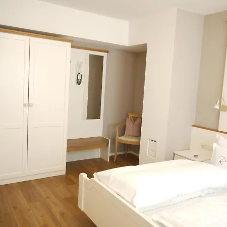 Ratsstuben Hotell 3*